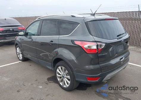 2017 Ford Escape Titanium из США, поврежденный, VIN 1FMCU0J9XHUC80850